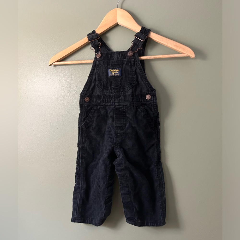 Oshkosh B’gosh overalls size 12 month
